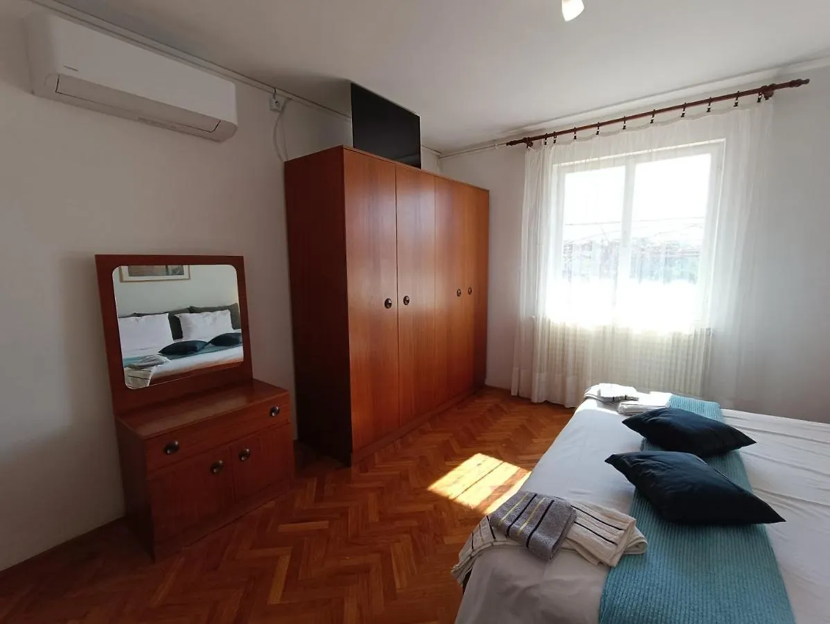 Rooms Rita كريس بيت ضيافة
