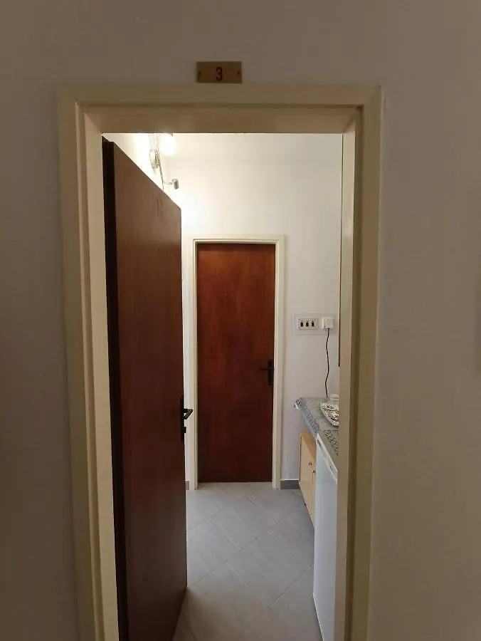 Rooms Rita كريس
